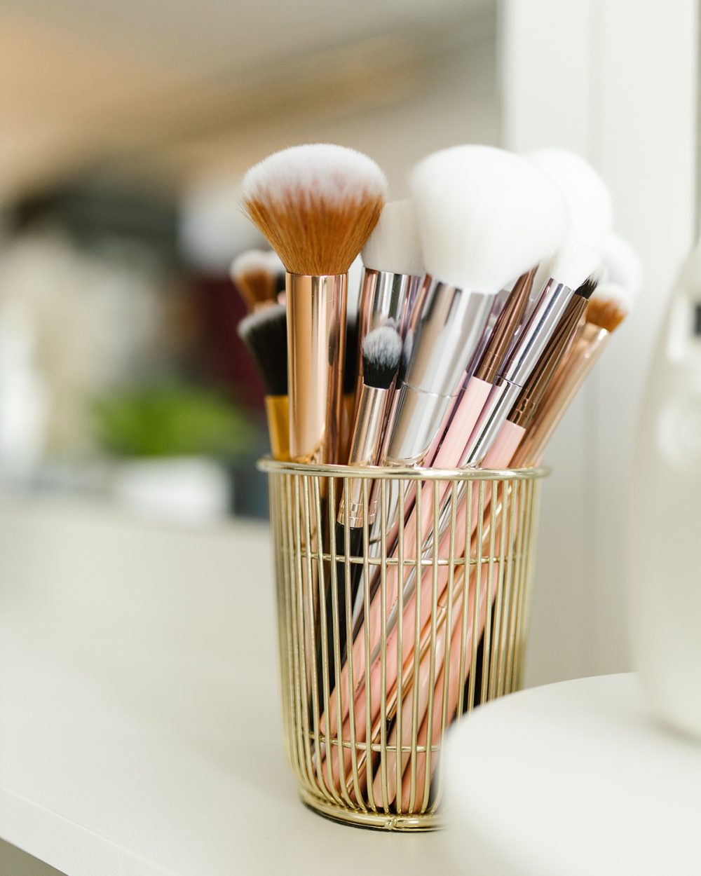 How to Properly Clean Your Makeup Brushes - Style Charade