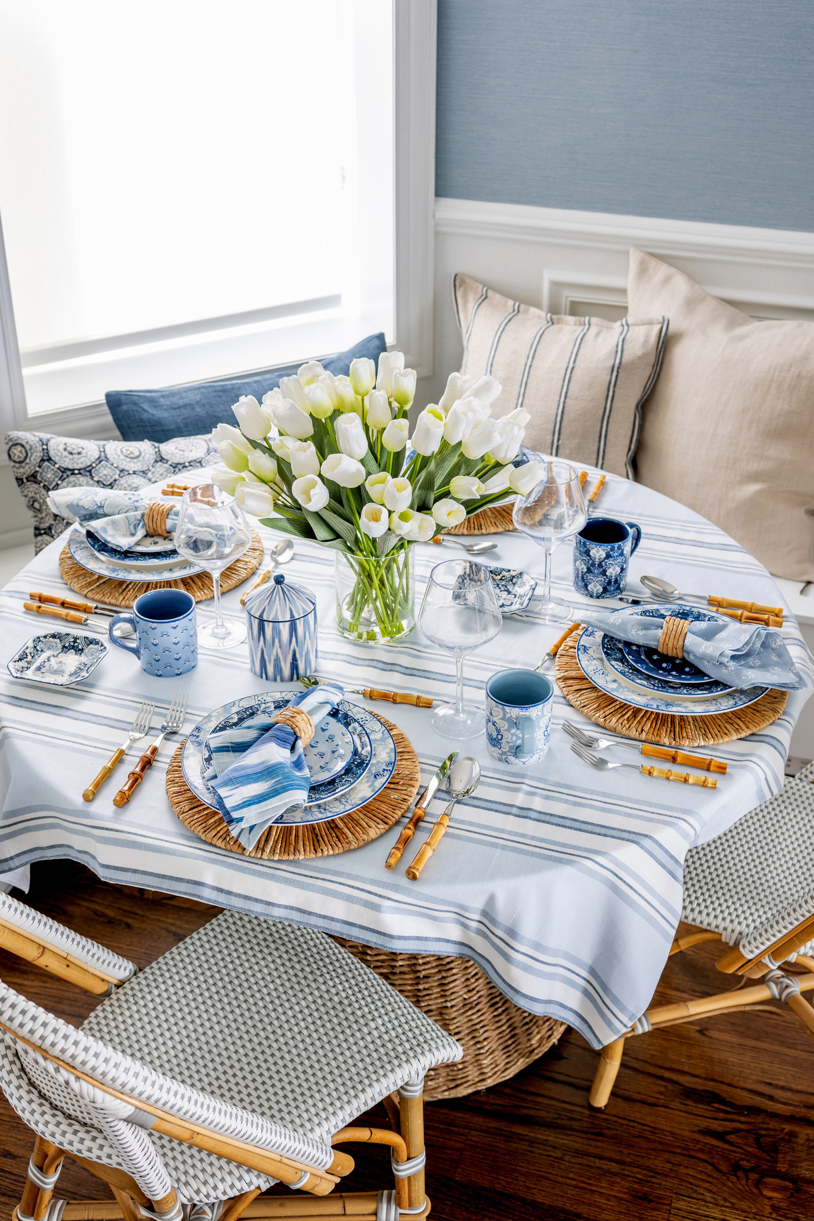 Breakfast Nook Styling Coastal